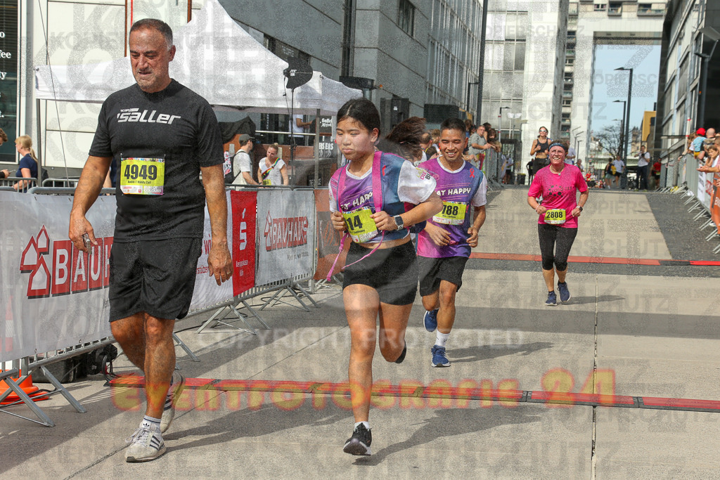 250920_1338_EX1_5942 | Sportfotografie im Rhein-Sieg Kreis, Köln, Bonn, NRW, Rheinland Pfalz, Hessen, etc. Unser Tätigkeitsfeld umfasst den Laufsport vom Volkslauf über den Marathon, Duathlon, Triathon bis zum Ultralauf wie Kölnpfad Ultra oder Schindertrail.