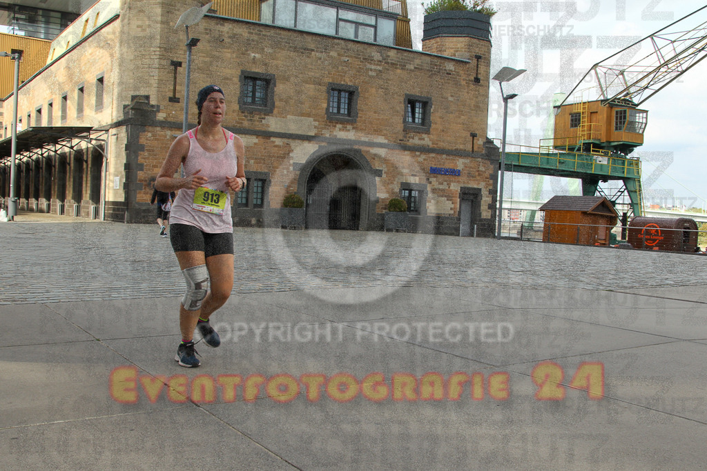 250920_1534_EV4_9166 | Sportfotografie im Rhein-Sieg Kreis, Köln, Bonn, NRW, Rheinland Pfalz, Hessen, etc. Unser Tätigkeitsfeld umfasst den Laufsport vom Volkslauf über den Marathon, Duathlon, Triathon bis zum Ultralauf wie Kölnpfad Ultra oder Schindertrail.