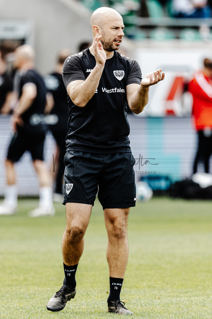 3. Liga, Saison 2023/24, 32. Spieltag: SC Preußen Münster - Jahn Regensburg | Münster, 06.04.2024: 3. Liga, 32. Spieltag, SC Preußen Münster gegen Jahn Regensburg im LVM-Preußenstadion in Münster. Foto: sportfotografie.ms | Markus Paletta - Realisiert mit Pictrs.com