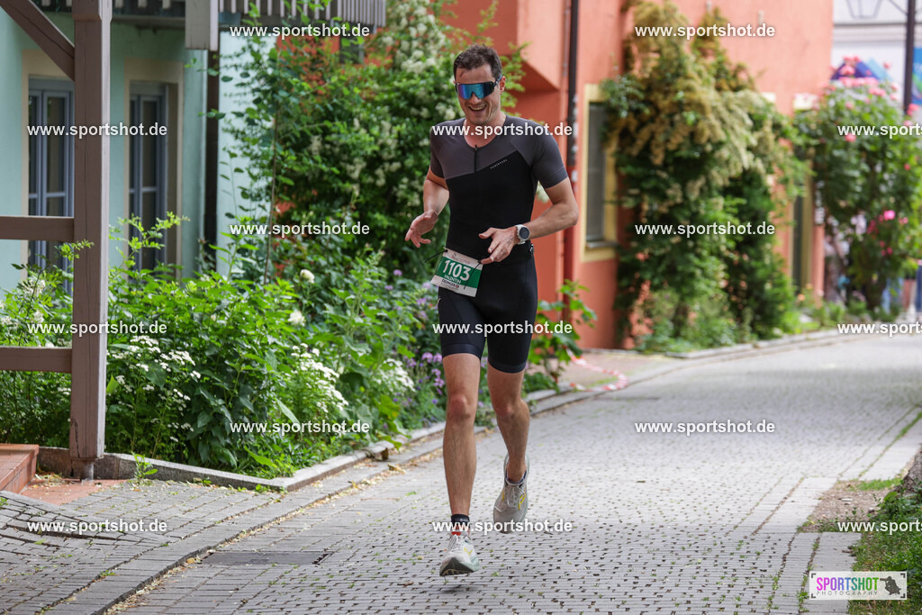 KSZ_3852 | Stadttriathlon Erding 2025. #yourpictrs #sportshot_your_pictrs @Sportshotphotography #stadttriathlonerding Copyright: www.sportshot.de