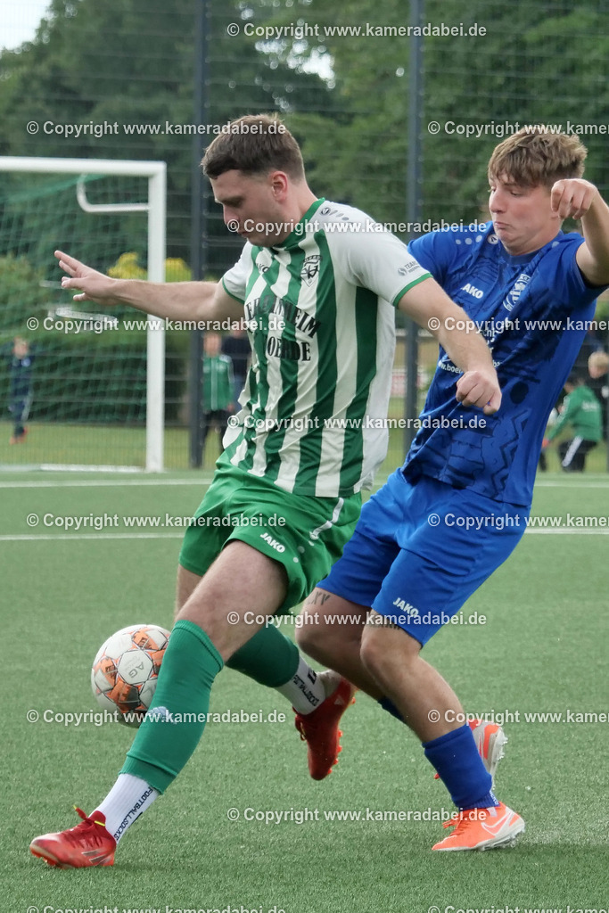 Fußball : Bezirksliga : TV Voerde - FC Sterkrade 72 | Fußball : Bezirksliga : TV Voerde - FC Sterkrade 72 am 25.05.2025 in Voerde - Realisiert mit Pictrs.com