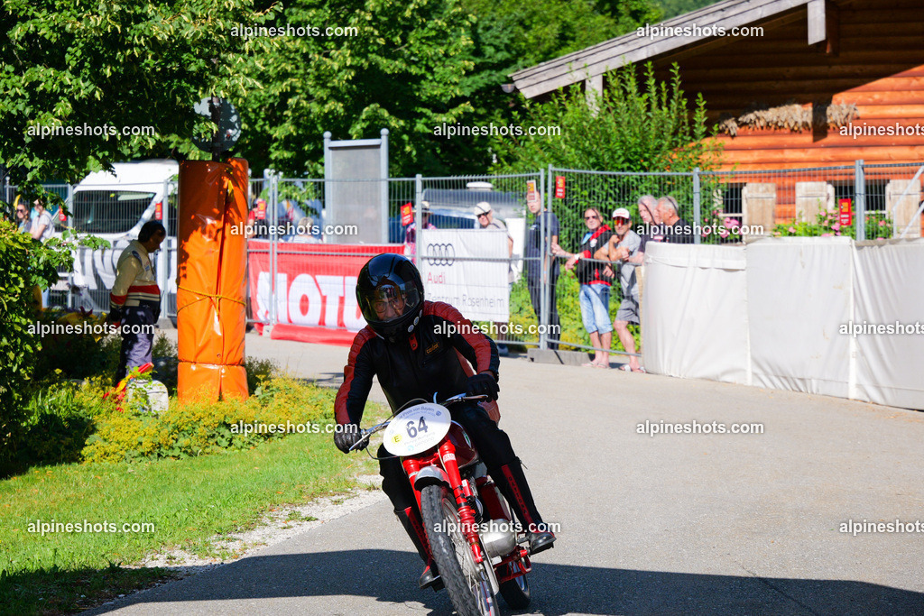 P1025739 | Erleben Sie atemberaubende, hochqualitative Fotos Ihrer Fahrt entlang der malerischen Alpenstraßen. Besuchen Sie alpineshots.com, um professionelle Aufnahmen Ihrer unvergesslichen Reise zu finden und zu kaufen - Realisiert mit Pictrs.com