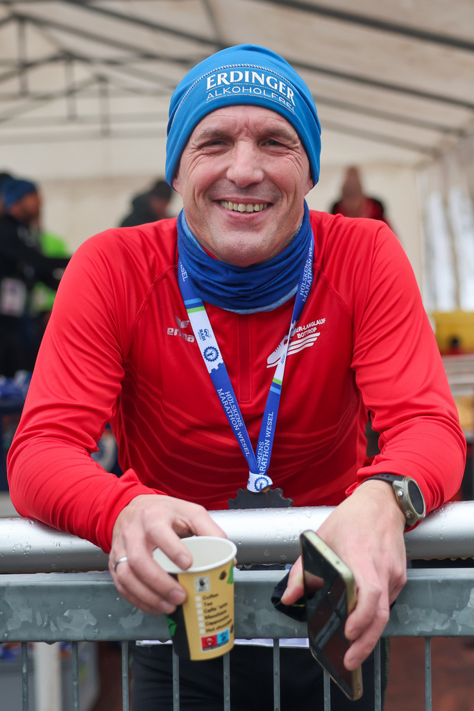 top-top.de-20260104-226 | Foto, Video, Fotografie, Videografie, Fotobox, DJ, Discjockey, Musik, Musikbox, Veranstaltung, Photobooth, Amazon, Ebay, Buchtipp, Bestseller, Autor, Verlag, Buch, Wesel, Hamminkeln, NRW, Dinslaken, Rees, Drohne, Hochzeit, Party, Fotobox, Wesel, Fotograf