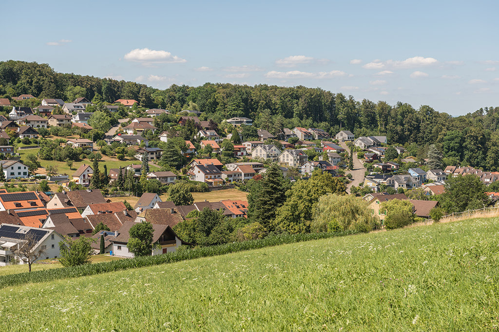 Wohnquartier | in Lupsingen, Baselland, Schweiz - Realisiert mit Pictrs.com
