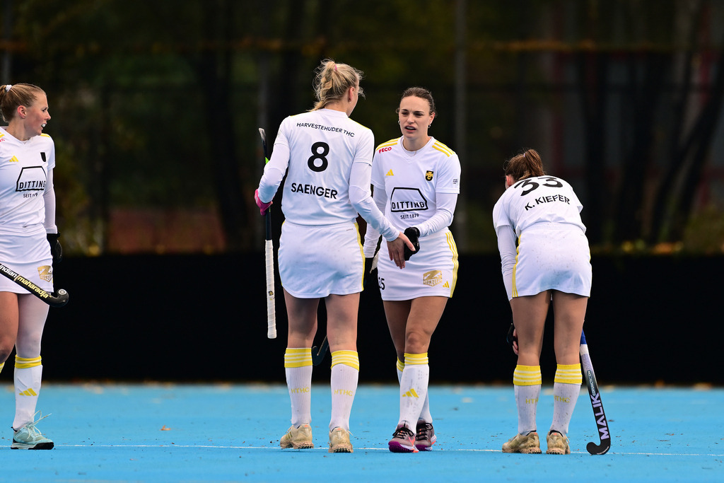 Hockey I Frauen I Saison 2025-2026 I Bundesliga I 10. Spieltag I Harvestehuder THC - Düsseldorfer HC | Der Sportfotograf. - Realisiert mit Pictrs.com
