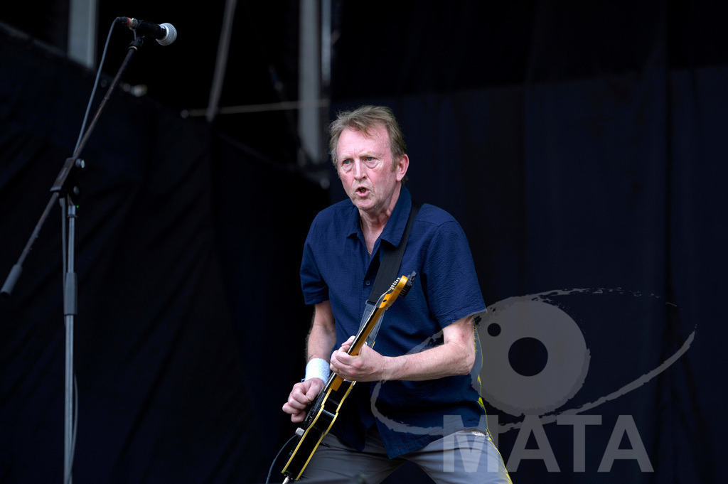 _DWA6690 | Schottisch Gitarrist Bruce Watson von der Band Big Country bei ihrem Auftritt im Rahmen des Festival Lieder am See 2024 in Franken Enderndorf Spalt, 27.07.2024 Bayern Deutschland - Realisiert mit Pictrs.com