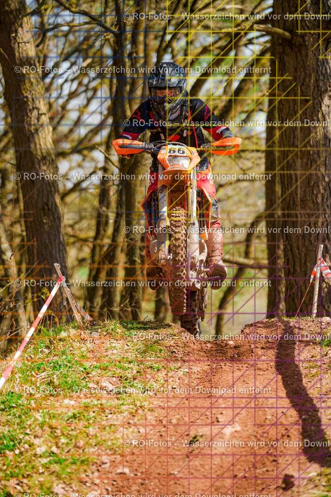 2 Lauf Mernes-808 | Sportfotografie von RO-Fotos: Motorsport, Motocross, Enduro, Laufveranstaltungen und Triathlon. Professionelle Fotos von Sportlern und Events. - Realisiert mit Pictrs.com