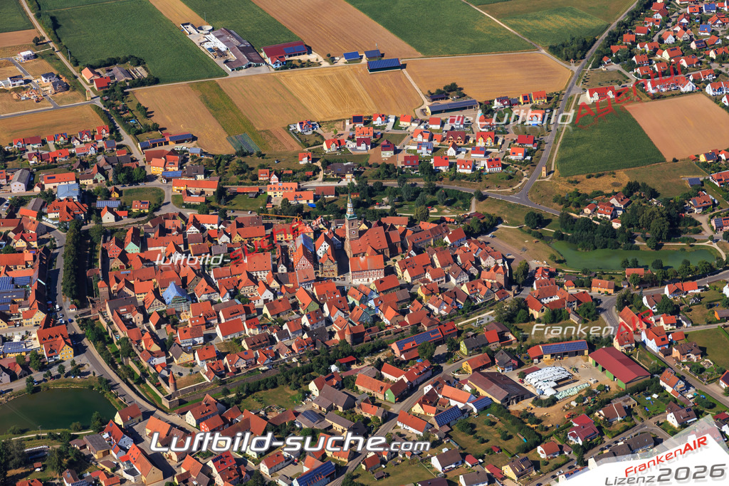 Luftbild von  Merkendorf - Luftaufnahme wurde 2015 von https://frankenair.de mittels Flugzeug (keine Drohne) erstellt - die Geschenkidee