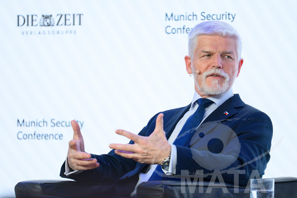 _DWA7137 | MATA IndoCon - Realisiert mit Pictrs.com