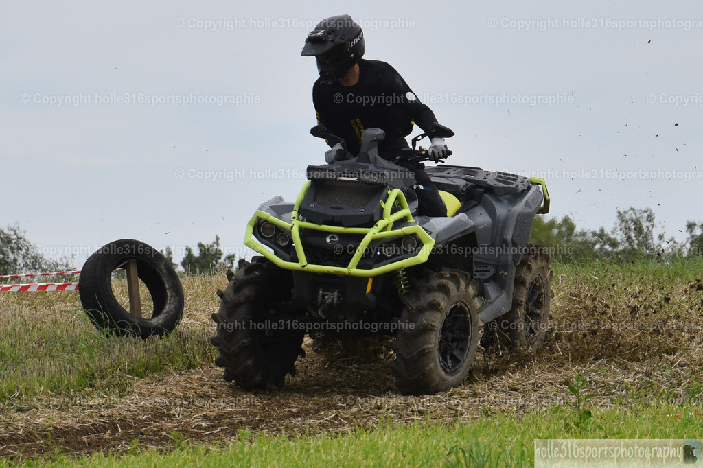 DSC_0046 (2) | Sportfotografie , Motorsport, Motoross, Reitsport, Mointainbike, Enduro,
Landschaft , Outdoor, Eventfotografie, Landschaft, Bilder online bestellen - Realisiert mit Pictrs.com