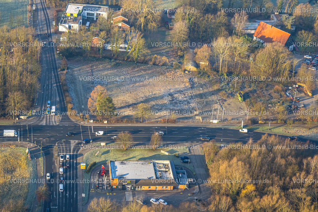 Hamm250200577Rhynern | Luftbild, Straßenkreuzung Werler Straße Bundesstraße B63 und Ostdorfstraße, ehemaliges Gartencenter-Kley an der Ostdorfstraße und Baustelle für geplante Autobahn GmbH, Autobahn GmbH kommt auf ehemaliges Kley-Gelände, McDonald's Fast-Food-Restaurant, Stadtbezirk Rhynern, Hamm, Ruhrgebiet, Nordrhein-Westfalen, Deutschland