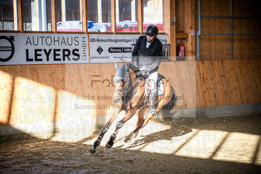 DOS_0449 | Entdecke hochwertige Reitturnierfotos von Foto Oger. Professionell, emotional und authentisch – jetzt Lieblingsmomente im Shop bestellen.Deutschlandweite Turnierfotografie. - Realisiert mit Pictrs.com