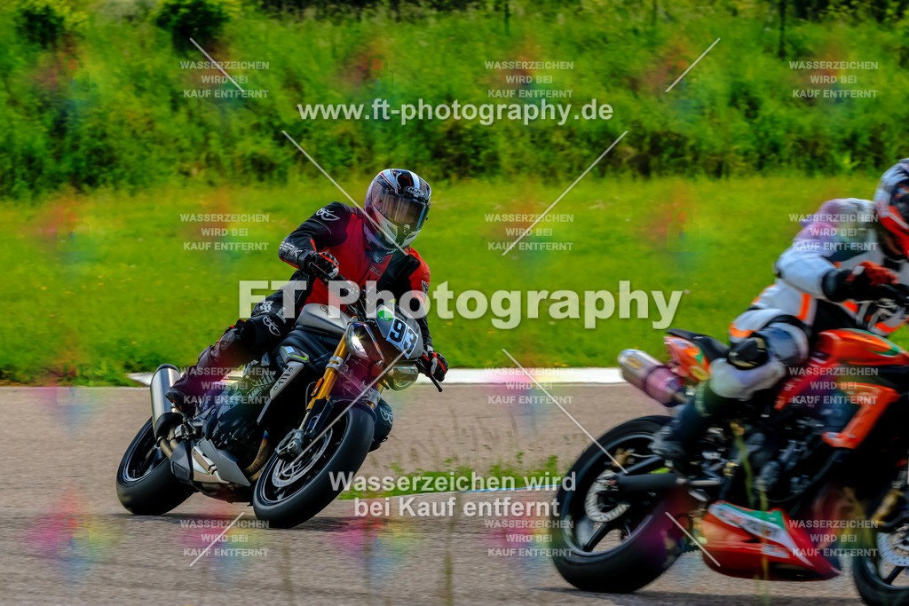 MotoTeam-0363 | Hier findet Ihr Bilder von Touristenfahrten auf der Nürburgring Nordschleife oder von anderen Veranstaltungen die ich besucht habe. Viel Spass beim Durch Schauen 