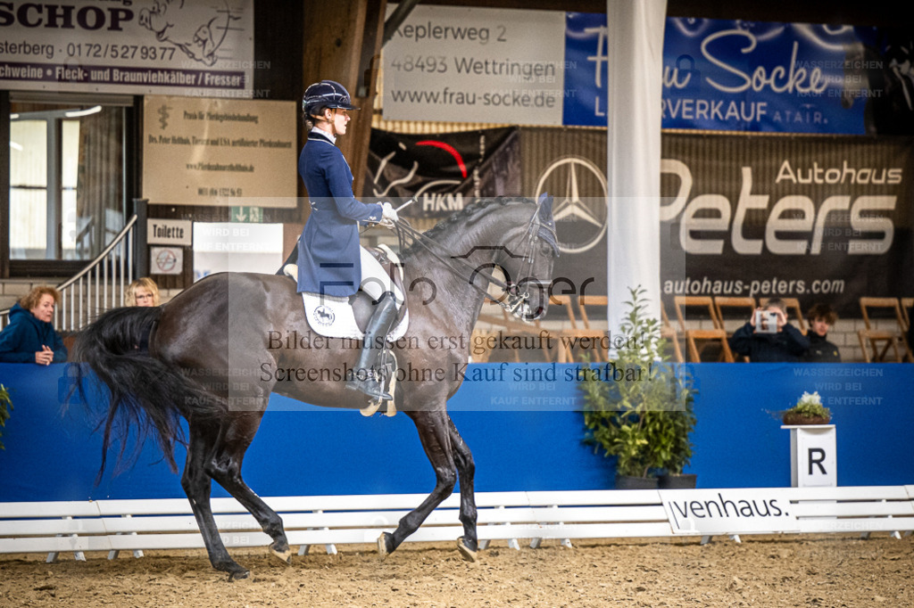 DOS_1617 | Entdecke hochwertige Reitturnierfotos von Foto Oger. Professionell, emotional und authentisch – jetzt Lieblingsmomente im Shop bestellen. - Realisiert mit Pictrs.com