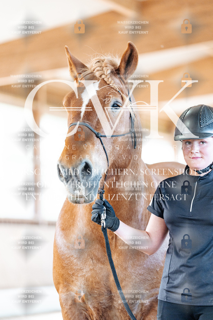CK906365 | Turnierfotografie Pferdefotografie Trier Rheinland-Pfalz Pferdesport Reitsport Tierfotografie Sportfotografie Pferdevideo Pferdevideografie Equestrianvideography equestrianphotography  - Realisiert mit Pictrs.com