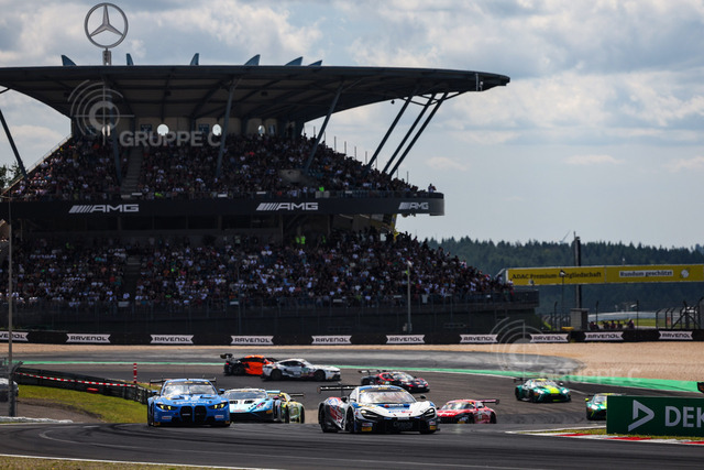 DTM525_080913563009637JS_JS | DTM, 9. + 10. Rennen Nürburgring 2025 - Foto: Gruppe C Photography - Realisiert mit Pictrs.com