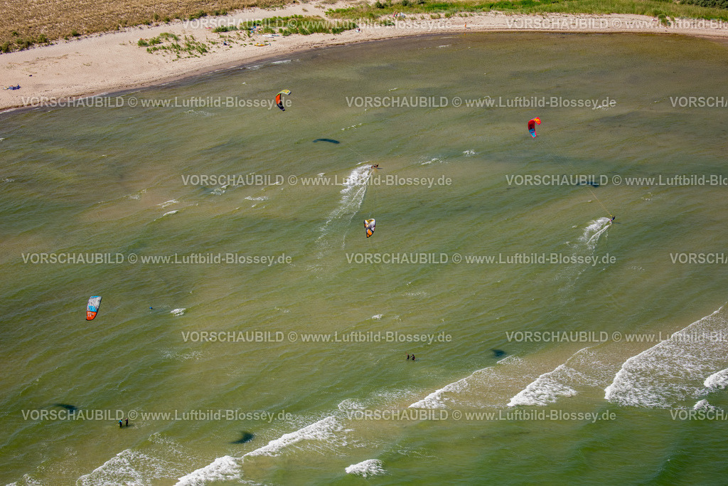 Ostsee16062189Ruegen_Moenchgut_Goehren | WIndsurfer, Wellenreiter, Rügen, Mönchgut ,Thiessow, Ostseeküste,Mecklenburg-Vorpommern, Vorpommern, Mecklenburg-Vorpommern, Deutschland