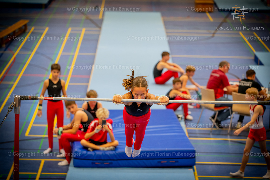 Promo-24 | "Fussifoto.com – Ihr Ansprechpartner für hochwertige Fotografie! Entdecken Sie kreative Bilder und professionelle Dienstleistungen. Kontaktieren Sie uns für Ihre Projekte!"