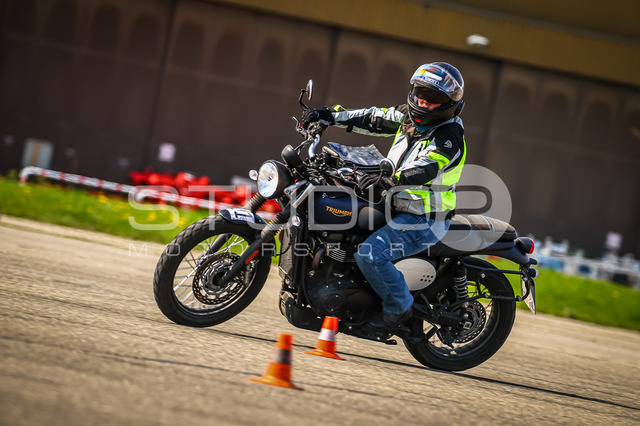 0011-260419_NOE-052_11 | Deine Full-Service-Agentur für ✔️Videoproduktionen und ✔️Motorsportfotografie Jetzt Angebot anfragen!