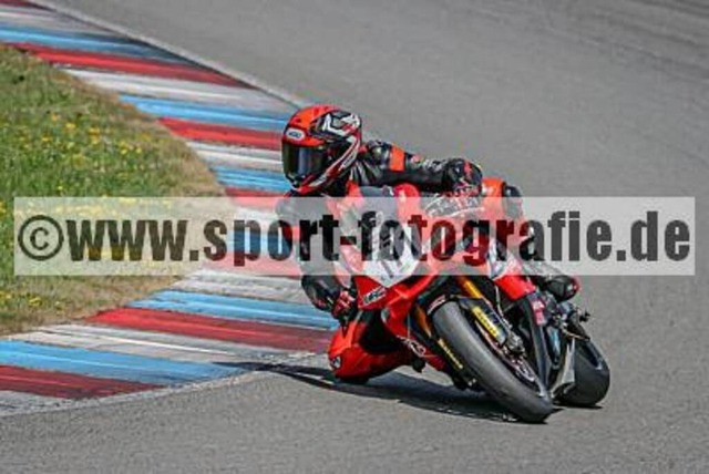 spof1934 | Professionelle Fotos von Sportveranstaltungen, aber auch Hochzeiten und anderen Events. - Realisiert mit Pictrs.com