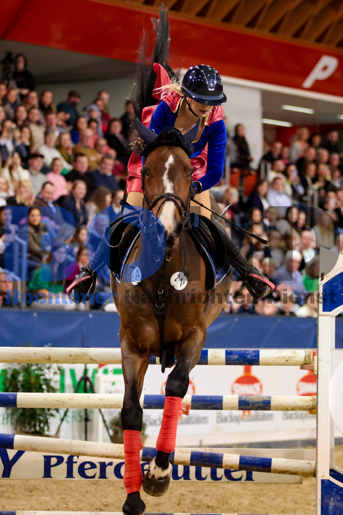 Agravis Cup 2024 - Kostuemspringen {date} -  | {headline}



(Foto: Sebastian Sendlak / BOND)

 - Realisiert mit Pictrs.com
