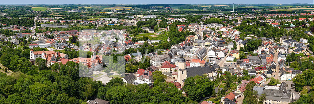 Glauchau-Panorama_0083_D | Stadtzentrum von Glauchau in Sachsen mit Schloss Glauchau und Stadtkirche St. Georgen - Realisiert mit Pictrs.com