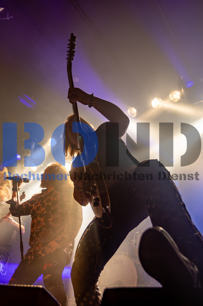 SES_NURDIO20250102-11 | bond - Realisiert mit Pictrs.com