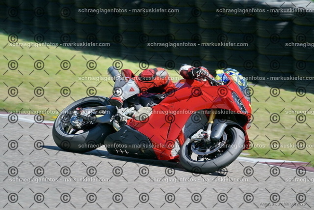 26BT01-1292 | 063 - Realisiert mit Pictrs.com