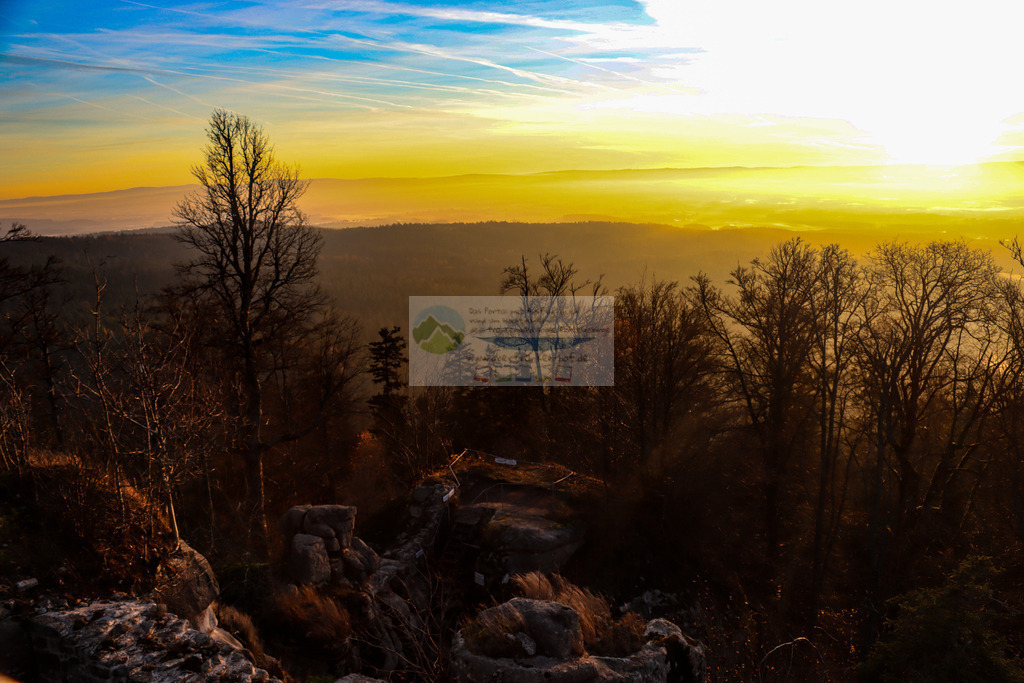 Sonnenaufgang Burgruine Weißenstein | Impressionen rund um Hochfranken - Frankenwald - Fichtelgebirge - Realisiert mit Pictrs.com