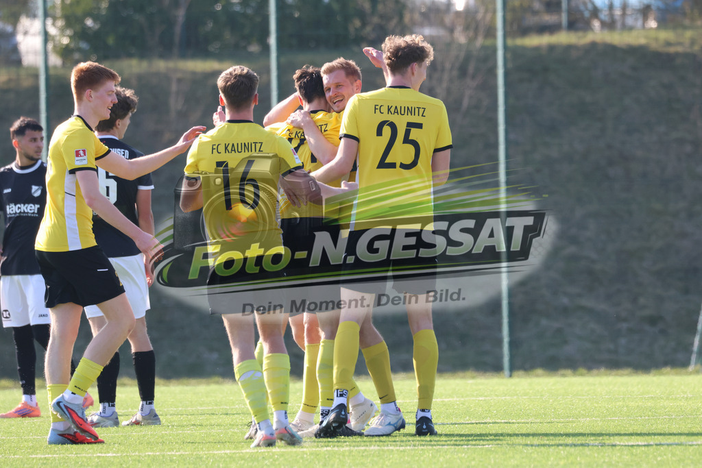 SV Rödinghausen II, FC Kaunitz | Auf dem Bild zu sehen: gelb FC Kaunitz: Jubel 1:2  SV Rödinghausen II, FC Kaunitz, Saison 25/26, Westfalenliga, Deutschland - Realisiert mit Pictrs.com
