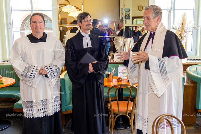 Einweihung "Das Walten" von Johanna Niederbichler | Bildershop von pixelworld.at - Realisiert mit Pictrs.com