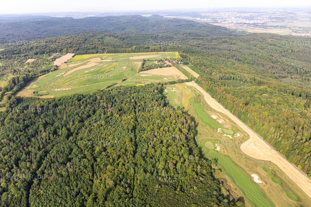 Luftbild: Gelände des Golfplatz Golfclub Schloss Kressbach in Kressbach im Ortsteil Kreßbach in Tübingen im Bundesland Baden-Württemberg in Deutschland. Foto: IMG_008679.jpg vom 27.08.2020 durch Werner Riehm/FLY-FOTO.de