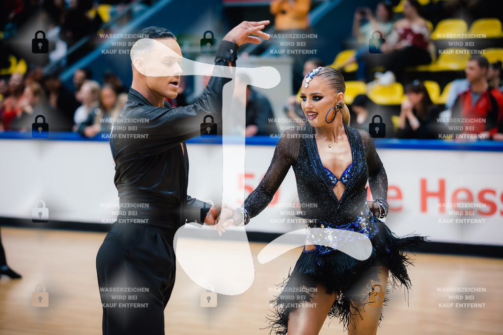Hessen Tanzt WDSF International Open Latin 7th (74) Augustinas Trinkus _ Beatrice Rupslaukyte (Lithuania)-2025-05-18-5031 | Webshop for digital downloads and prints of dance sport, event & show photographer Julian Link - Realisiert mit Pictrs.com