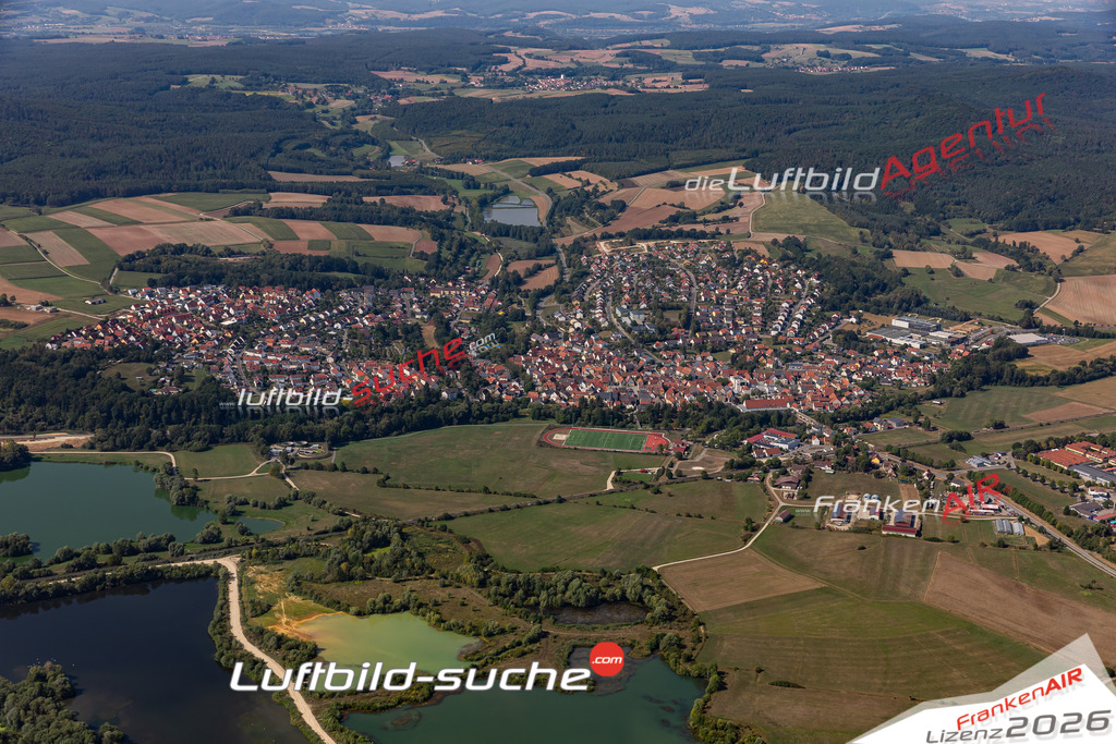 Das Luftbild der Stadt Baunach wurde 2019 vom Flugzeug heraus erstellt (keine Drohne) Aufnahmehöhe ca.400 Meter- hohe Auflösung- beste Druck-Qualität garantiert!
