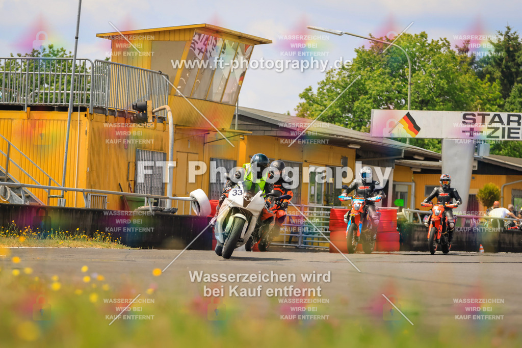 _DSK2419 | Hier findet Ihr Bilder von Touristenfahrten auf der Nürburgring Nordschleife oder von anderen Veranstaltungen die ich besucht habe. Viel Spass beim Durch Schauen 