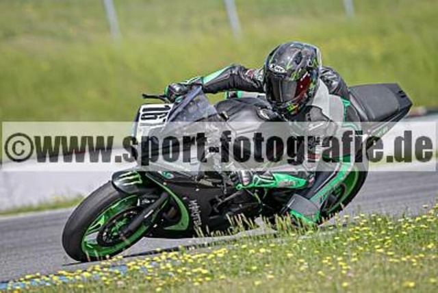 pube9090 | Professionelle Fotos von Sportveranstaltungen, aber auch Hochzeiten und anderen Events. - Realisiert mit Pictrs.com