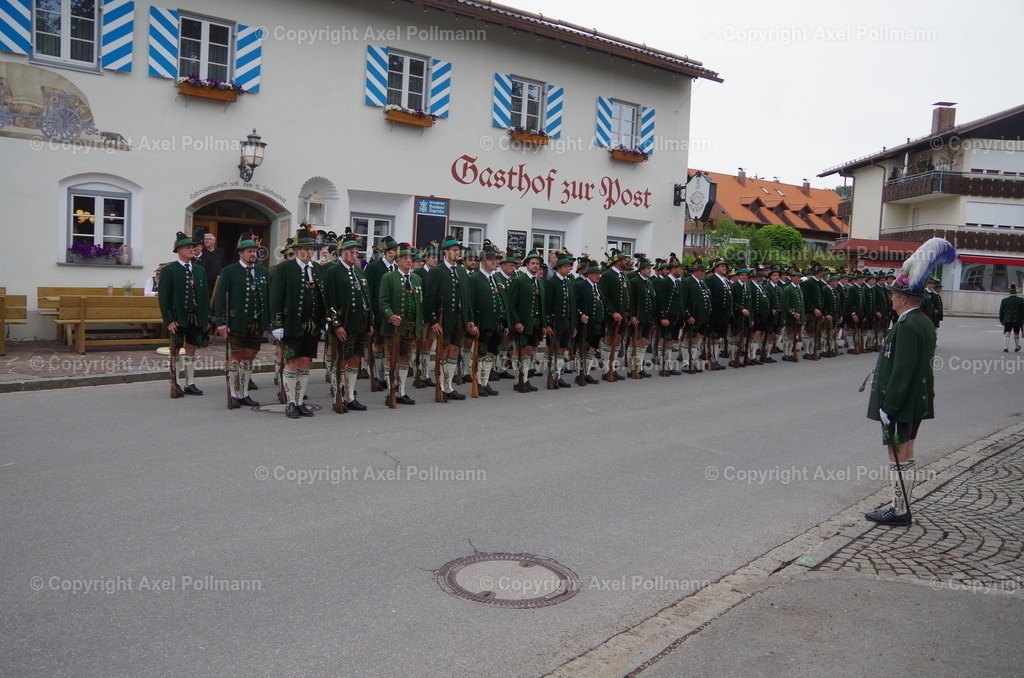 IMGP5795 | fotografiert von Axel PollmannLeonhardi Wallfahrt Benediktbeuern und Murnau, Fronleichnam, Fasching, Landschaft im Loisachtal und Benediktbeuern  - Realisiert mit Pictrs.com