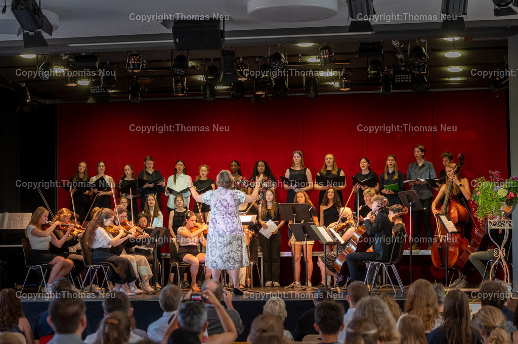 601289112 | bbe, Festakt zum Abschluss des Erinnerungsprojektes "GOETHE erinnert" - Mensa Goethe-Gymnasium, Schulorchester, , Bild: Thomas Neu