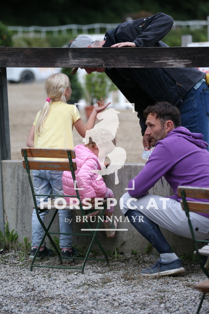 DL2Q0090 | Willkommen bei Brunnmayr - Design & Fotografie – Ihrem Spezialisten für Reitturniere und Pferdeveranstaltungen in Oberösterreich, Salzburg und Bayern! Seit über 17 Jahren sind wir leidenschaftlich dabei.