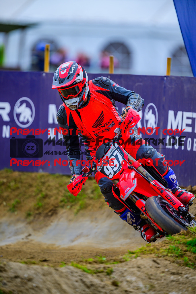 MaZZes_Fotomatrix_20251003_6007705_7148 | S4