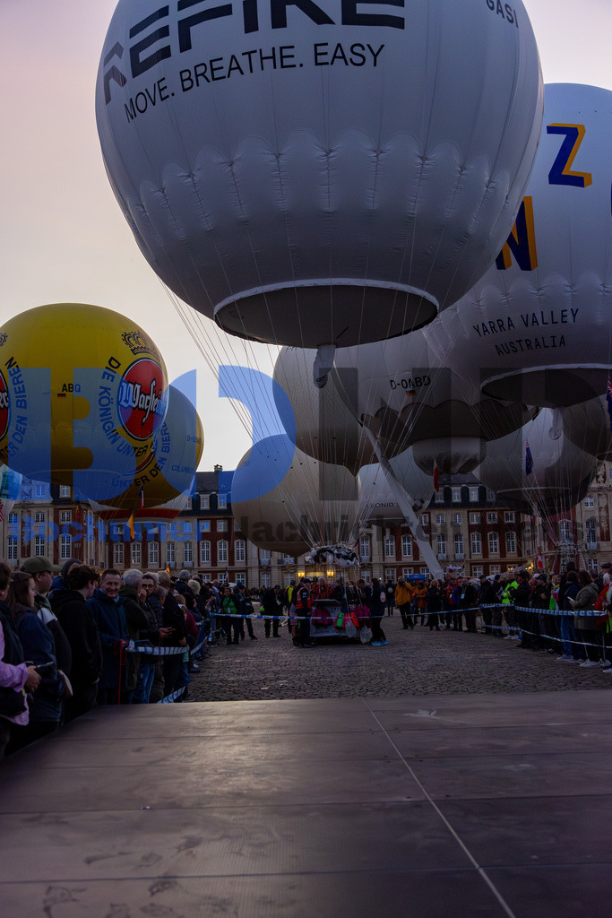 JEM_MUNGBC20240914-8 | bond - Realisiert mit Pictrs.com