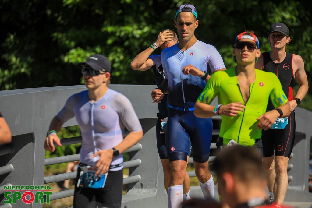 IRONMAN70-3-Duisburg-2025_Laufen_050 | Bildergalerie von Sport-Ereignissen aber auch von weiteren spannenden Dingen - nicht nur vom Niederrhein. In Anlehnung an den bekannten Spruch von Hanns Dieter Hüsch heißt das Motto: "Niederrhein ist überall".  - Realisiert mit Pictrs.com