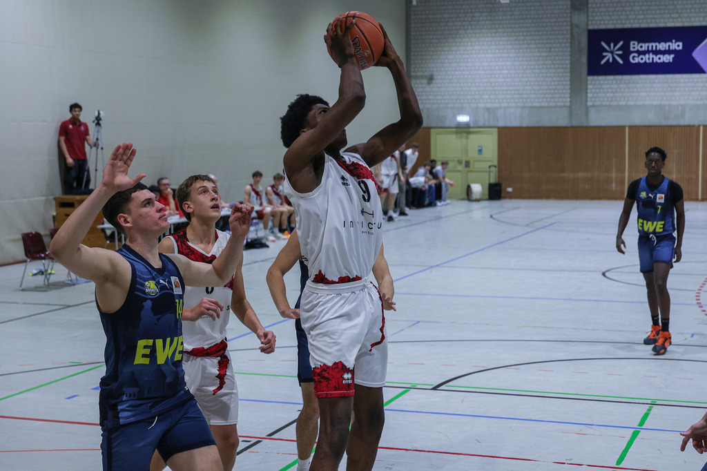 NBBL BAYER GIANTS vs EWE Baskets Juniors Oldenburg-81 | Fotos von Basketballspielen aus dem Raum NRW fotografiert von Gero Mueller-Laschet und Daniel Schaefer - Realized with Pictrs.com