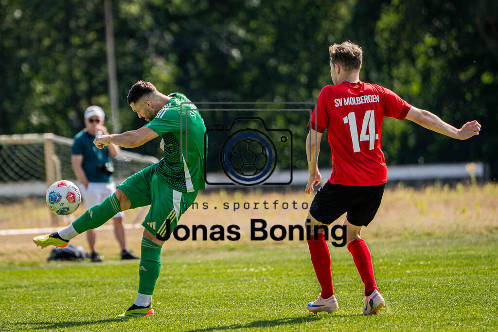Fußball I Herren I Saison 2026-2027 I Bezirksliga Weser-Ems 4  I 1. Spieltag I SFN Vechta - SV Molbergen I 16526 | jns.sportfotos - Realisiert mit Pictrs.com