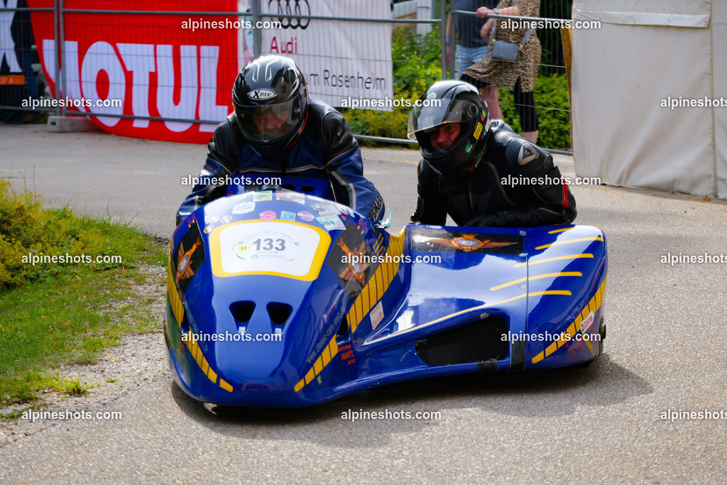 P1025698 | Erleben Sie atemberaubende, hochqualitative Fotos Ihrer Fahrt entlang der malerischen Alpenstraßen. Besuchen Sie alpineshots.com, um professionelle Aufnahmen Ihrer unvergesslichen Reise zu finden und zu kaufen - Realisiert mit Pictrs.com