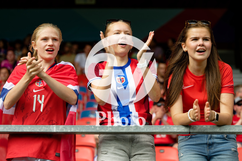 Norway v Finland - UEFA Women's EURO 2025 Group A | SION, SWITZERLAND - JULY 6: Fans of Norway before  the UEFA Womens EURO 2025 Group A match between Norway and Finland at Stade de Tourbillon on July 6, 2025 in Sion, Switzerland. (Photo by Giuseppe Velletri/Sports Press Photo/Getty Images)