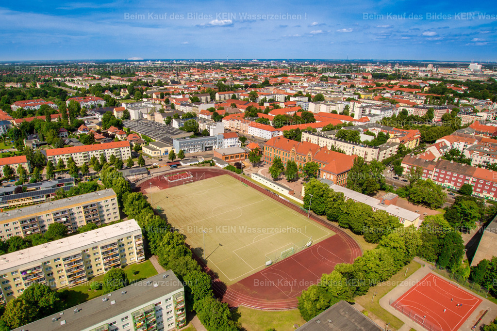Magdeburg Stadtfeld Spielhagen IGS Willy Brandt Post Sportplatz-0149 | Sportplatz Spielhagenstraße und IGS Willy-Brandt - Realized with Pictrs.com