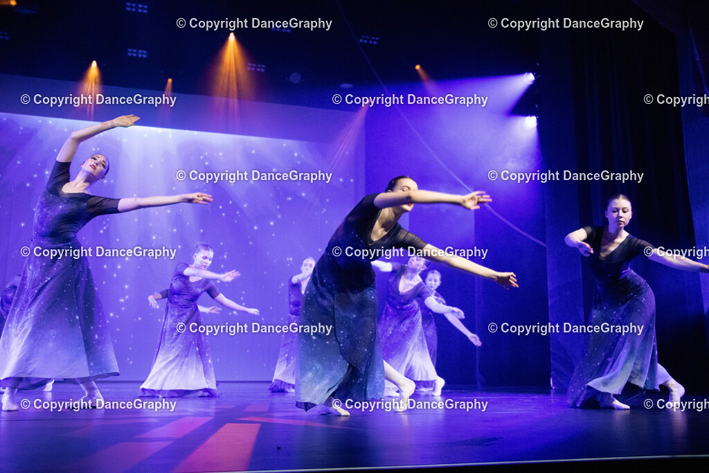 GPHY3386 | DanceGraphy - Realisiert mit Pictrs.com