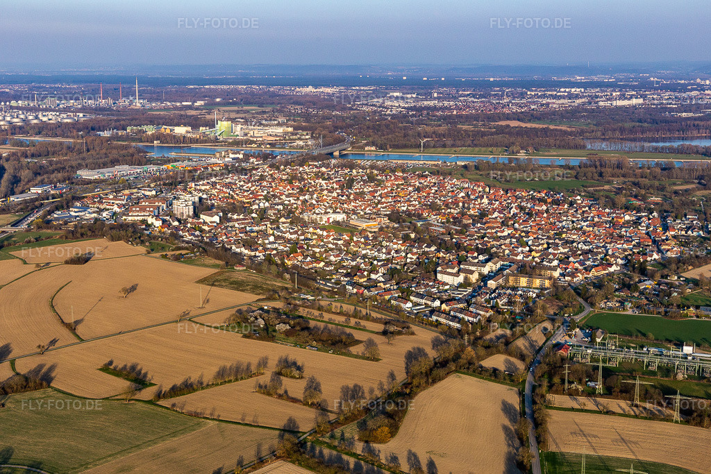 Luftbild:  im Ortsteil Maximiliansau in Wörth im Bundesland Rheinland-Pfalz in Deutschland. Foto: IMG_131029.jpg vom 22.03.2022 durch Werner Riehm/FLY-FOTO.deWWW.PFORTZ-MAXIMILIANSAU.DE