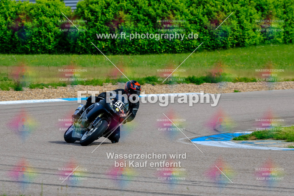 MotoTeam-8592 | Hier findet Ihr Bilder von Touristenfahrten auf der Nürburgring Nordschleife oder von anderen Veranstaltungen die ich besucht habe. Viel Spass beim Durch Schauen 